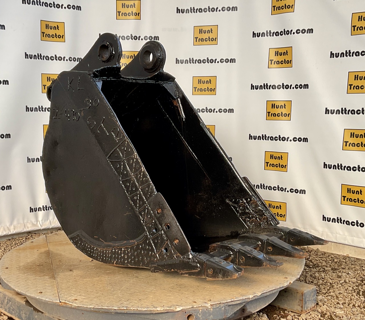 52023-30%22 JD 490 Bucket-1