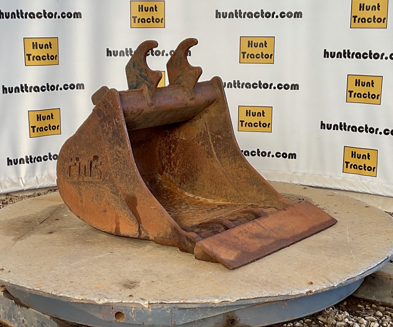 52072-24%22 JD Wedge Bucket-1