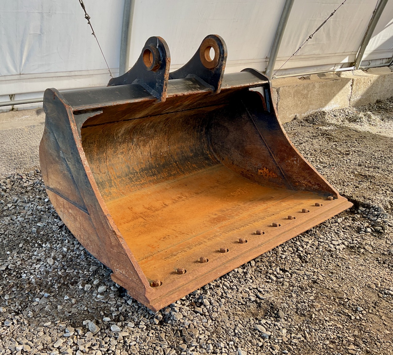 51971-72%22 JD 350D Bucket-1