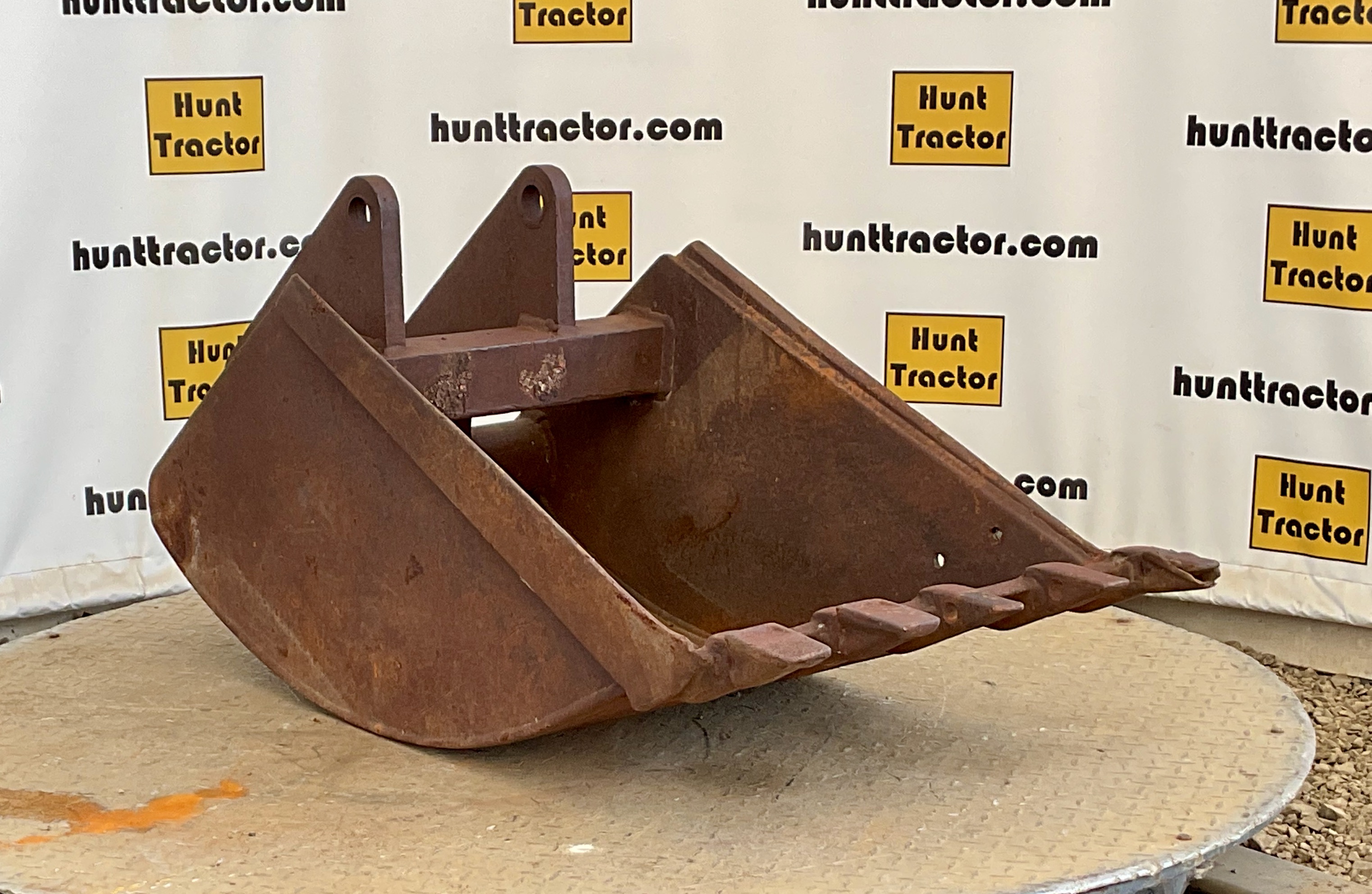 52150-24%22 Ford 3400 Bucket-1