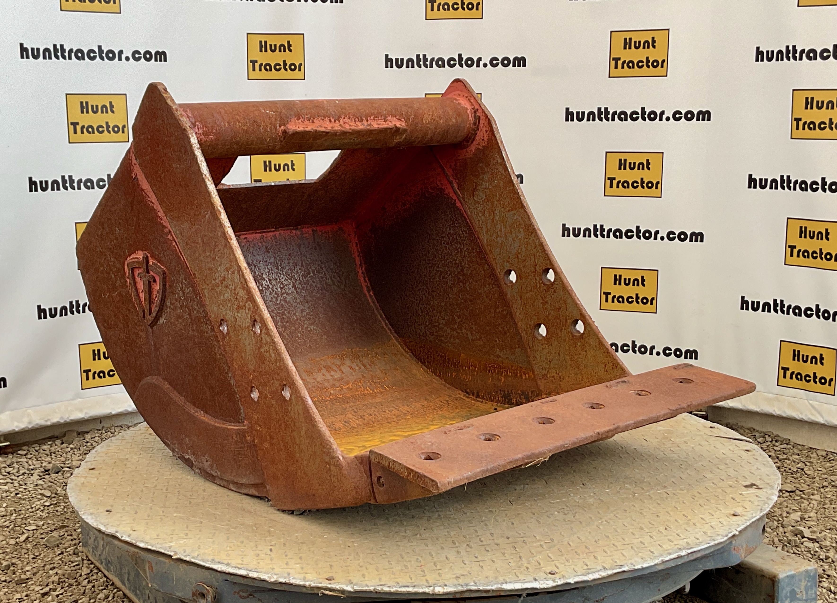 52193-36%22 Half Yard Wain-Roy Bucket-1