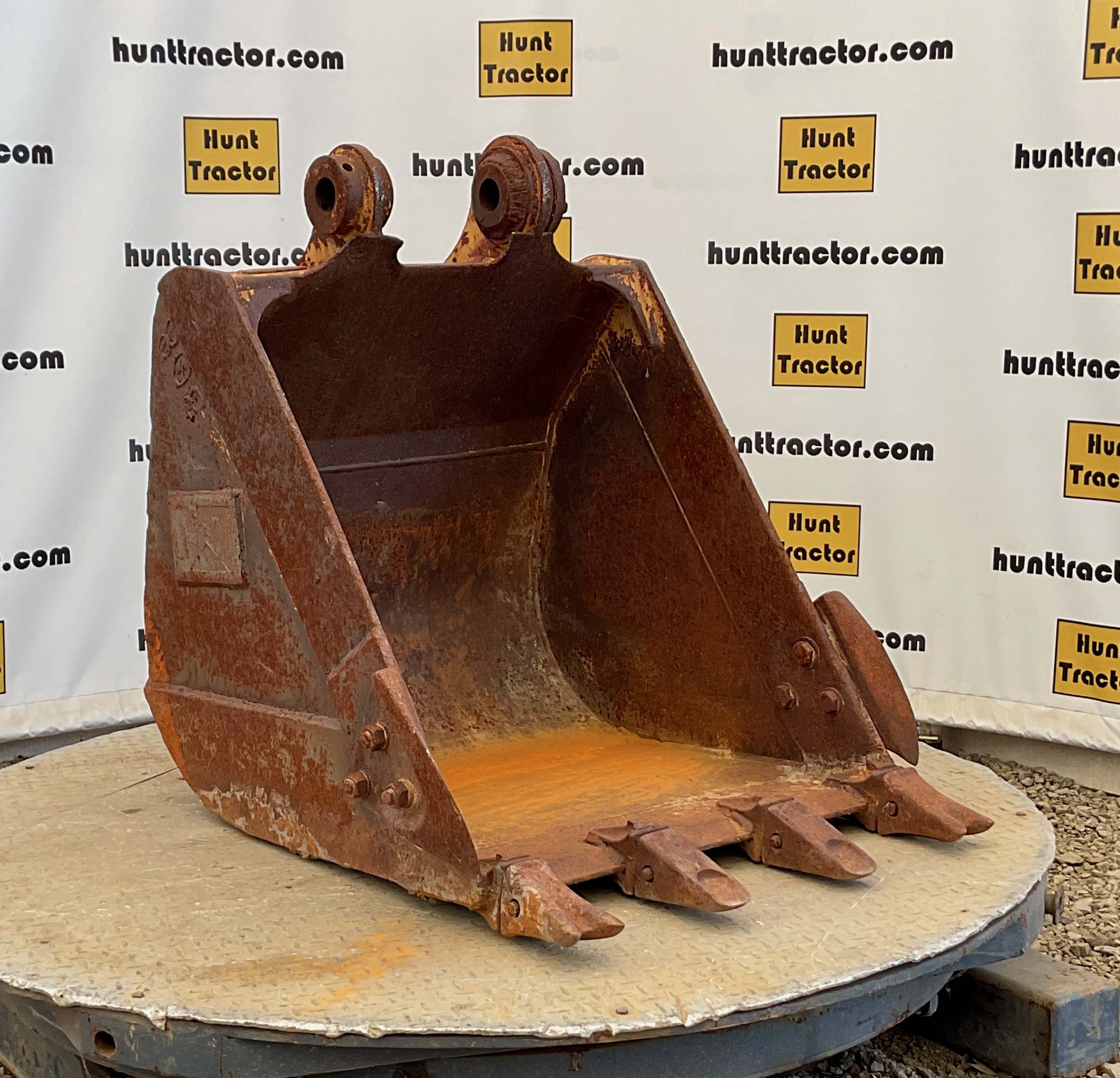 52123-28%22 Cat 307 Bucket-1