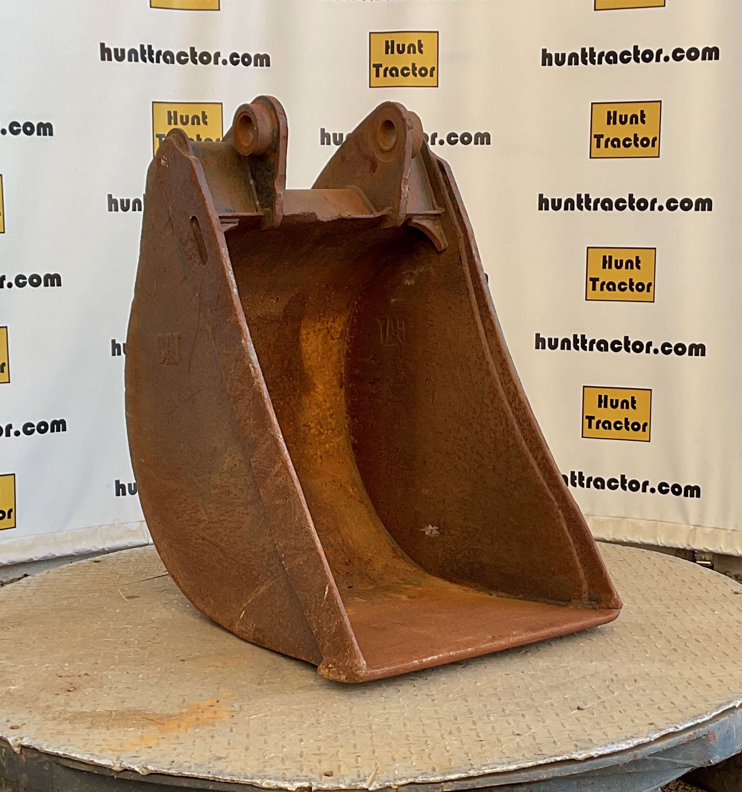 52154-23%22 Cat 420D Bucket-1