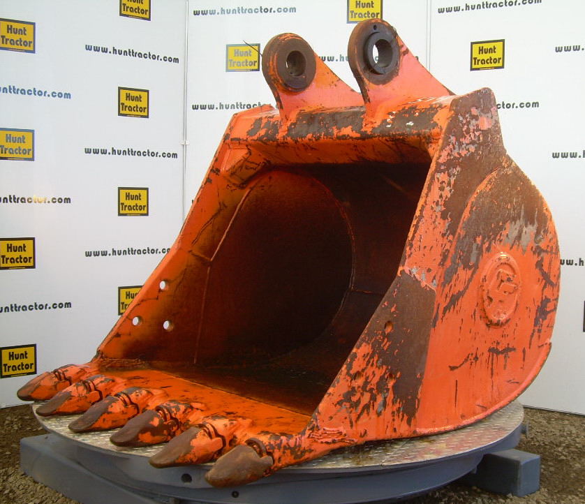 Used 42" Hitachi EX160 PinOn Excavator Bucket For Sale