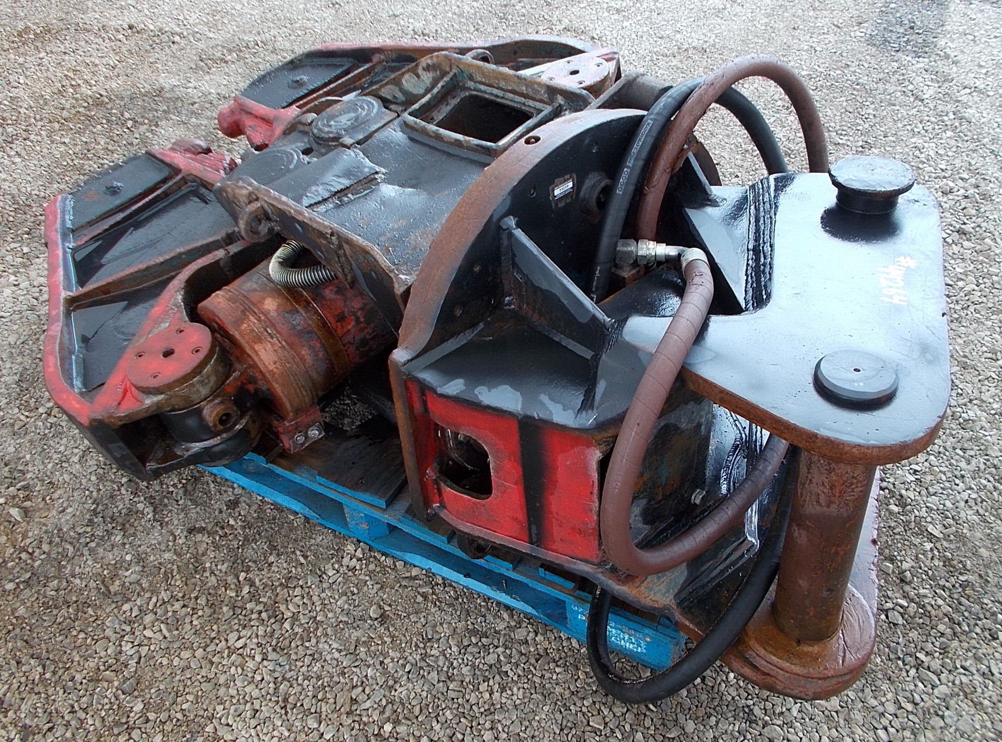 Used Yutani MD200 Concrete Pulverizer For Sale