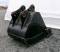51588-45%22 Cat CB Link Bucket-5