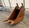 51683-28%22 CWS Wedge Bucket-3