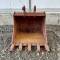 52011-42%22 Excavator Bucket-2